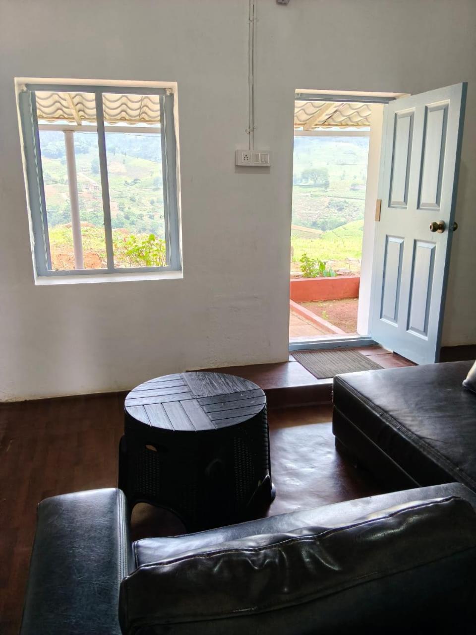 Moksha Infinity Valley Kotagiri Rom bilde