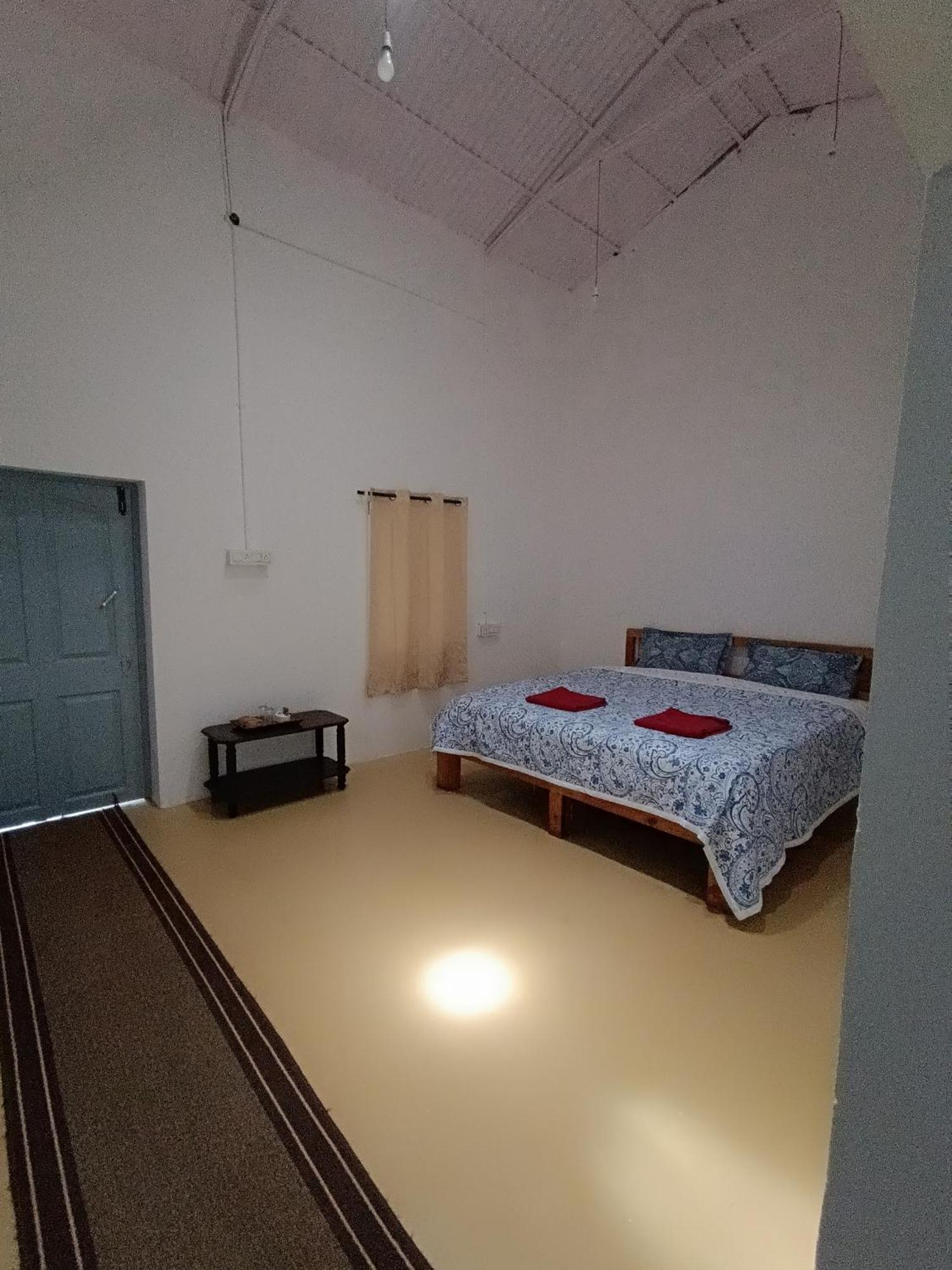 Moksha Infinity Valley Kotagiri Rom bilde